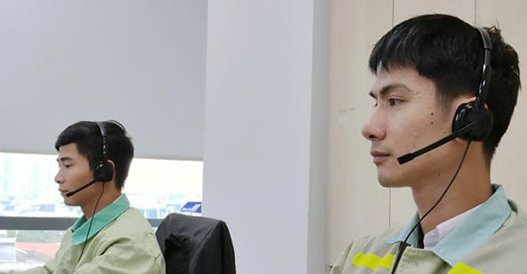 Daifuku hỗ trợ khách hàng qua điện thoại hay các ứng dụng video call. Trên 90% các lỗi phát sinh được giải quyết ở bước này.